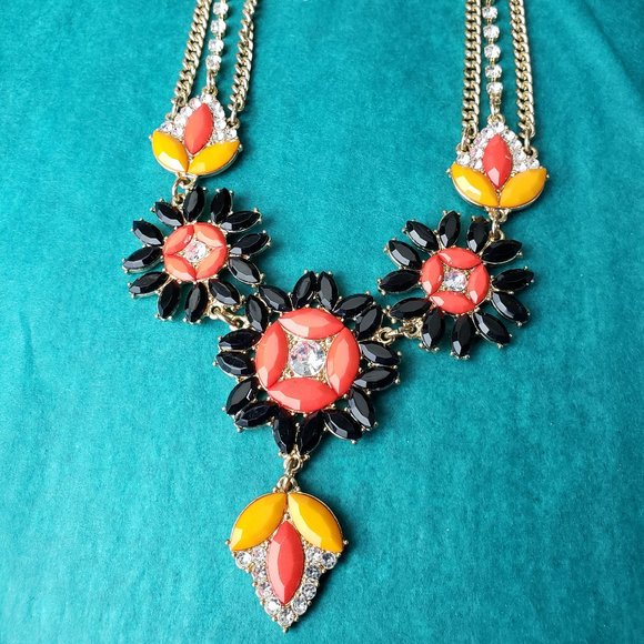 2/25$ J.Crew statement necklace - Picture 1 of 4